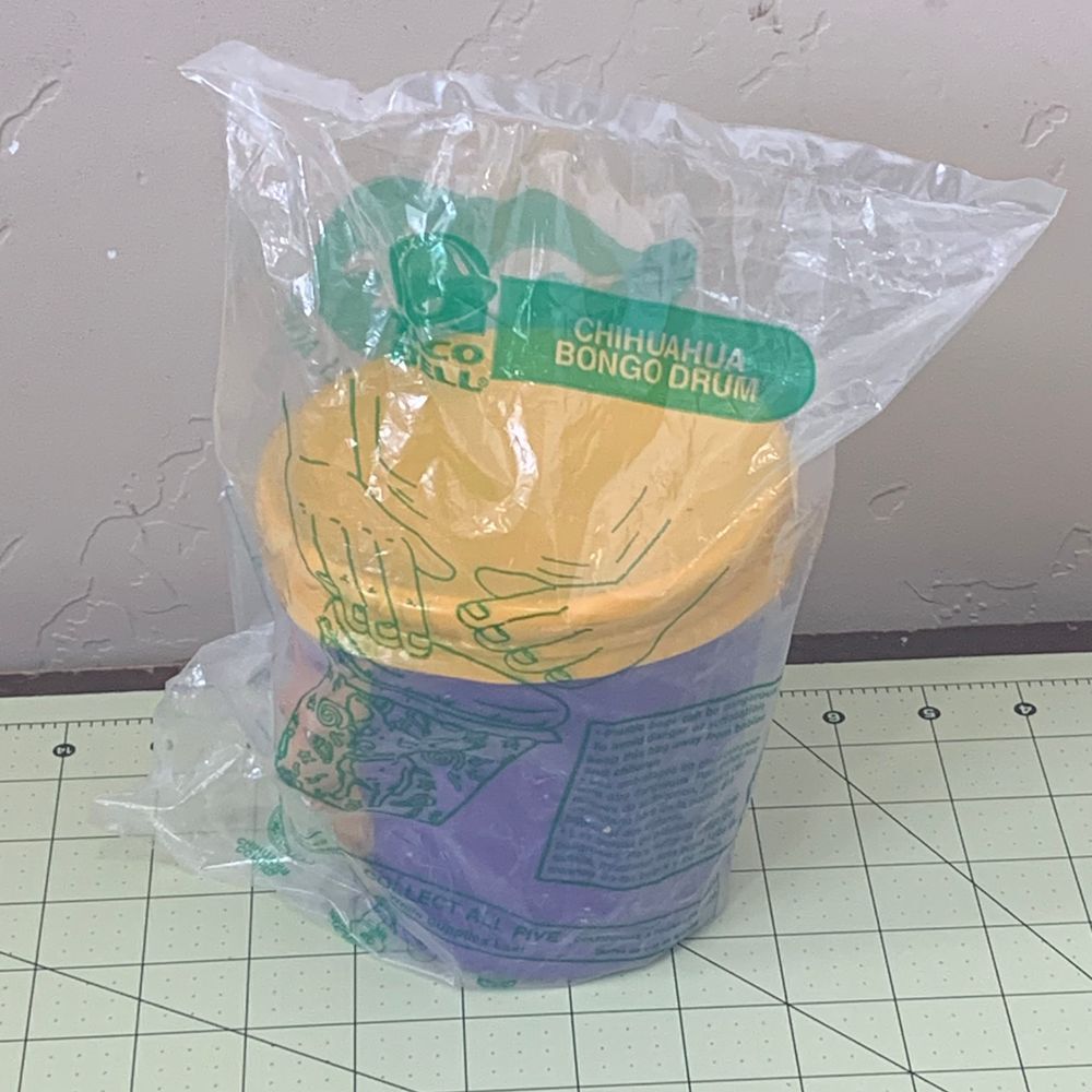 Vintage Taco Bell Chihuahua Bongo Drum Toy Purple Yellow Yo Quiero Taco Bell New